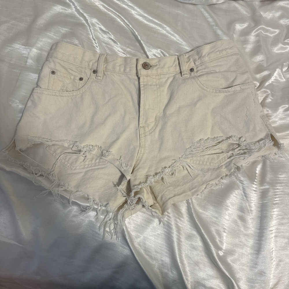 BDG low rise ripped mini shorts